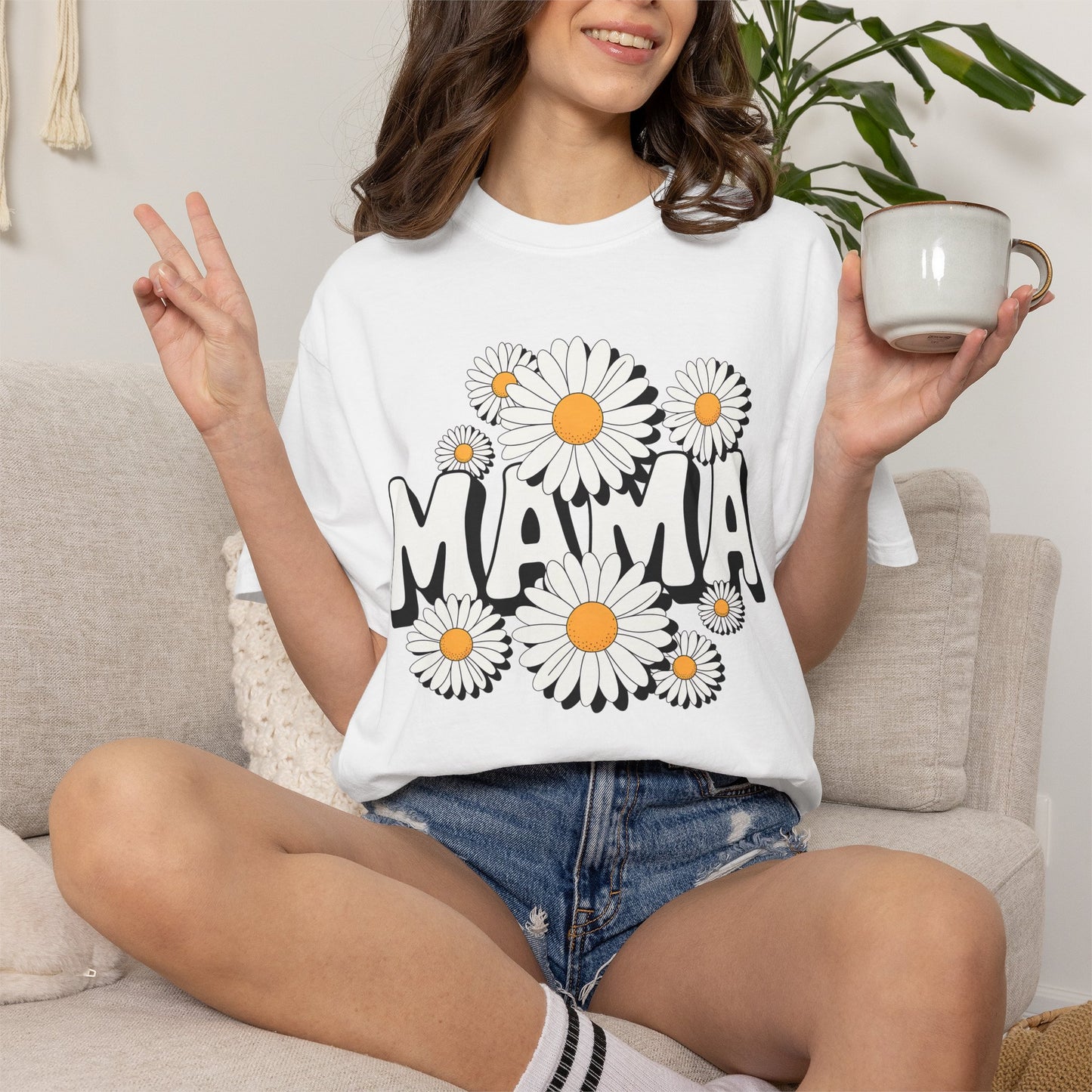 Mama Daisy Flower Shirt | Cute Floral Mom Tee