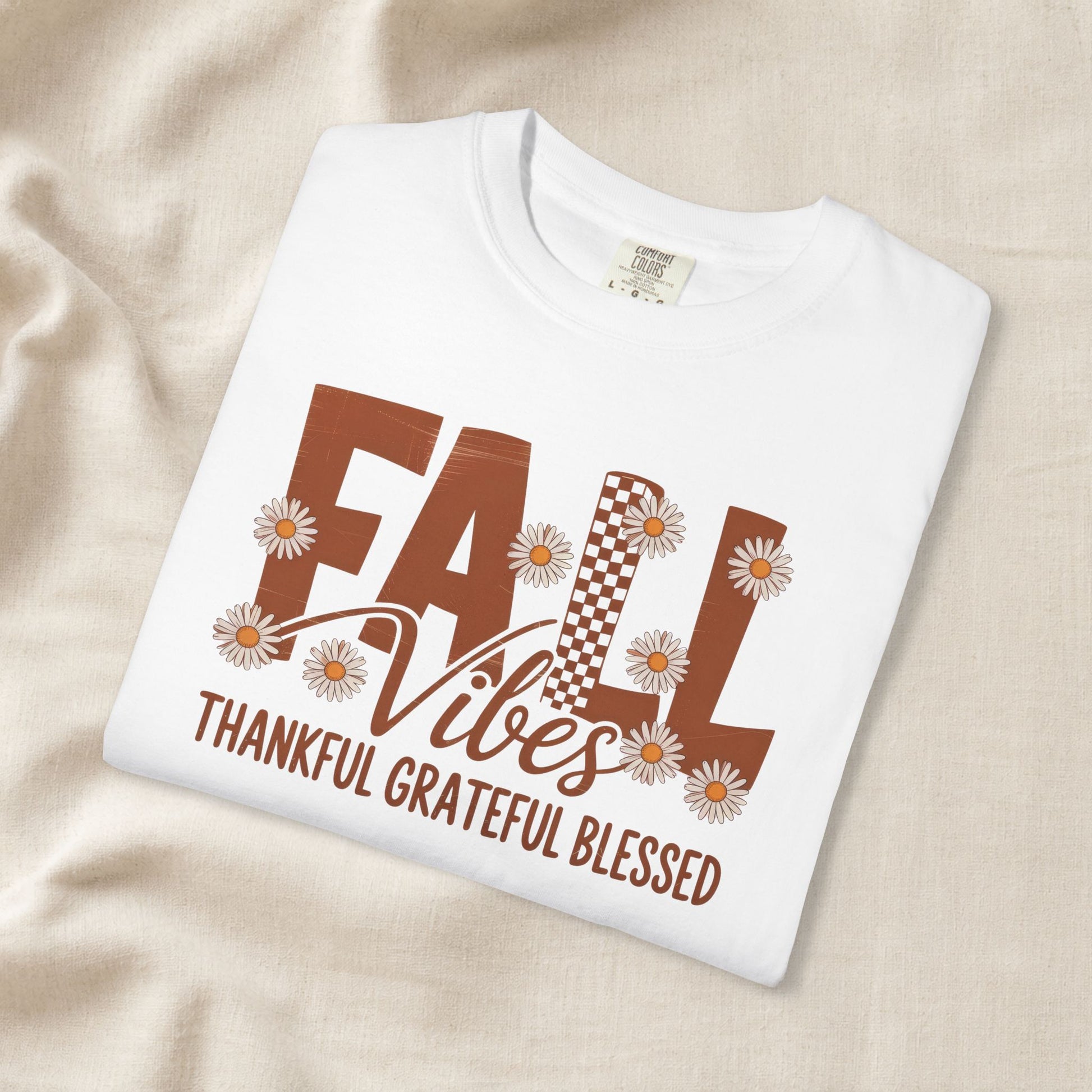 Comfortable unisex Fall Vibes Shirt, Thankful Grateful Blessed Shirt, Autumn Daisy Shirt, Comfort Colors Fall Tee