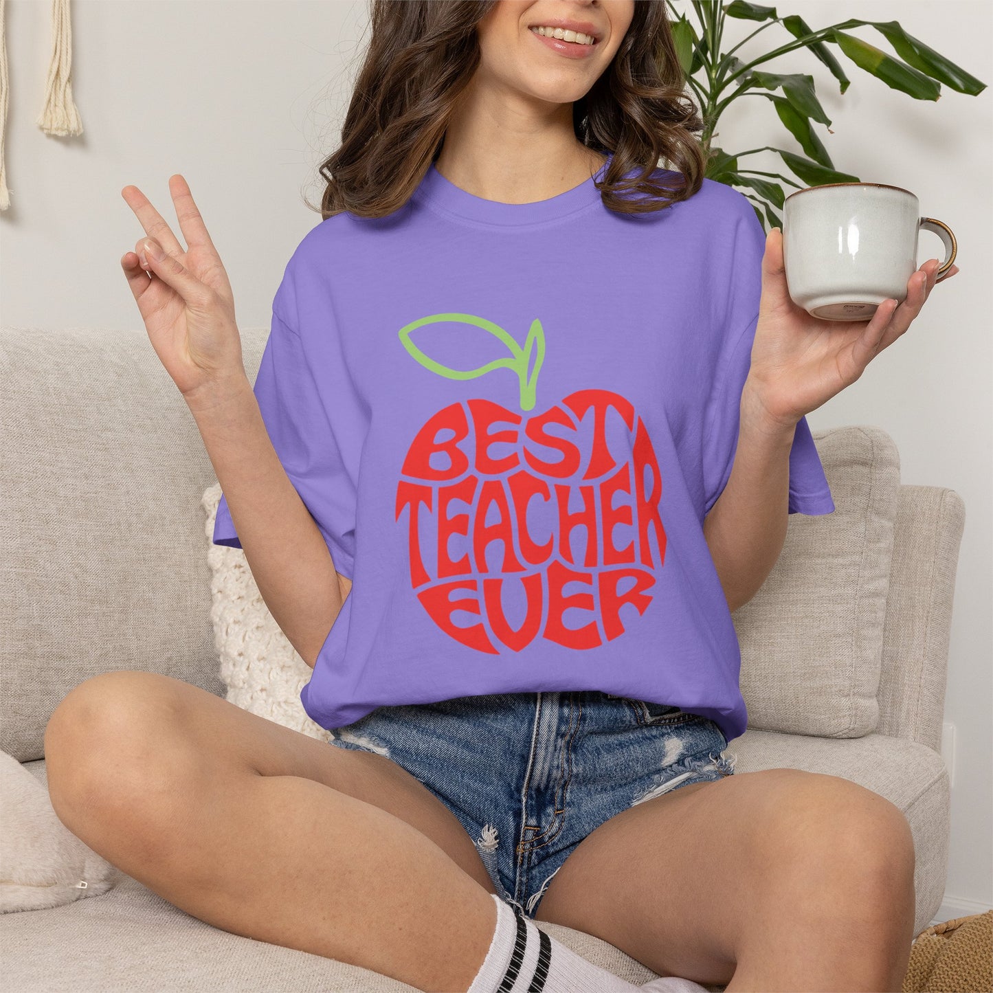 Best Teacher Ever Shirt | Apple Teacher Graphic Tee