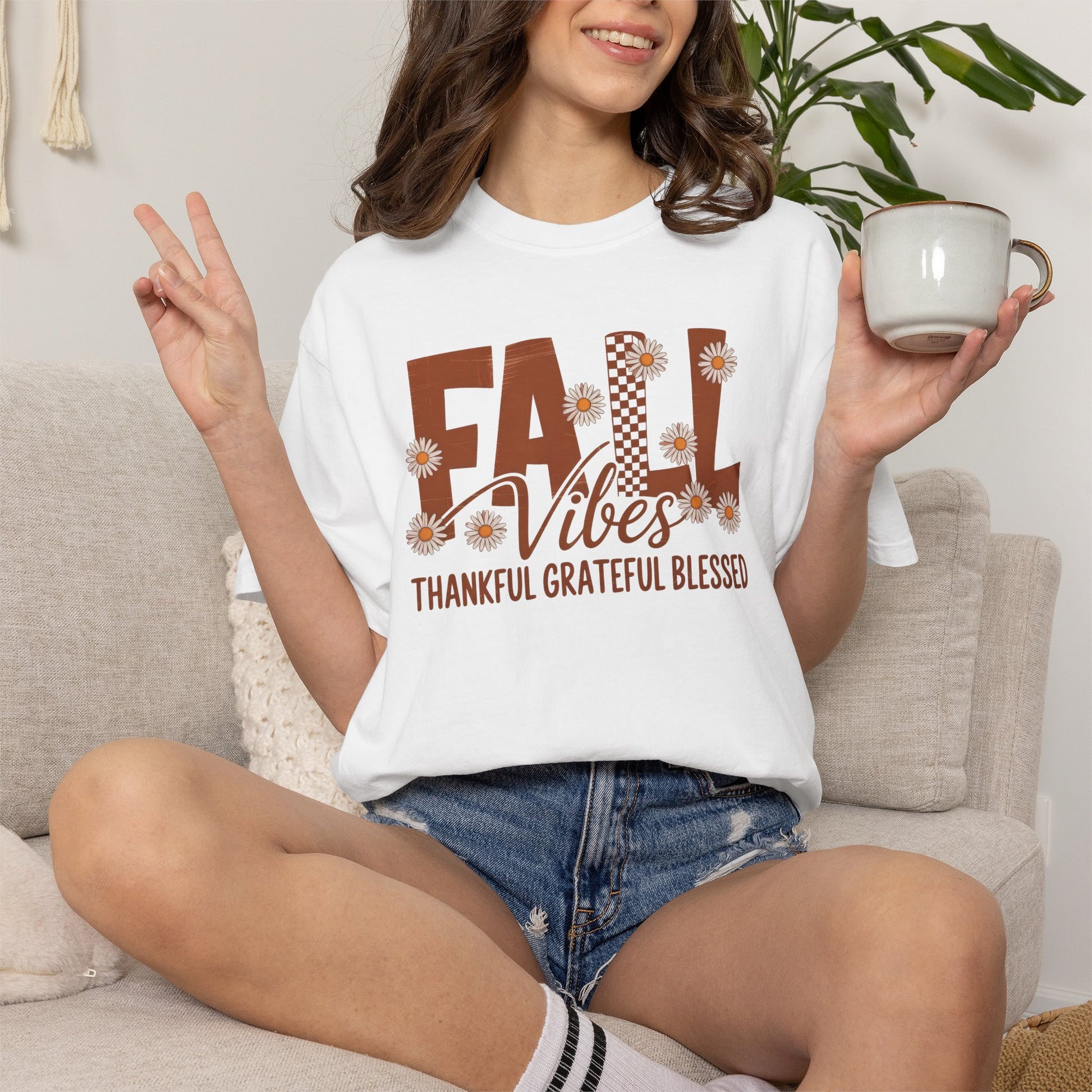 Fall Vibes Shirt, Thankful Grateful Blessed Shirt, Autumn Daisy Shirt, Comfort Colors Fall Tee, Thanksgiving Shirt Women