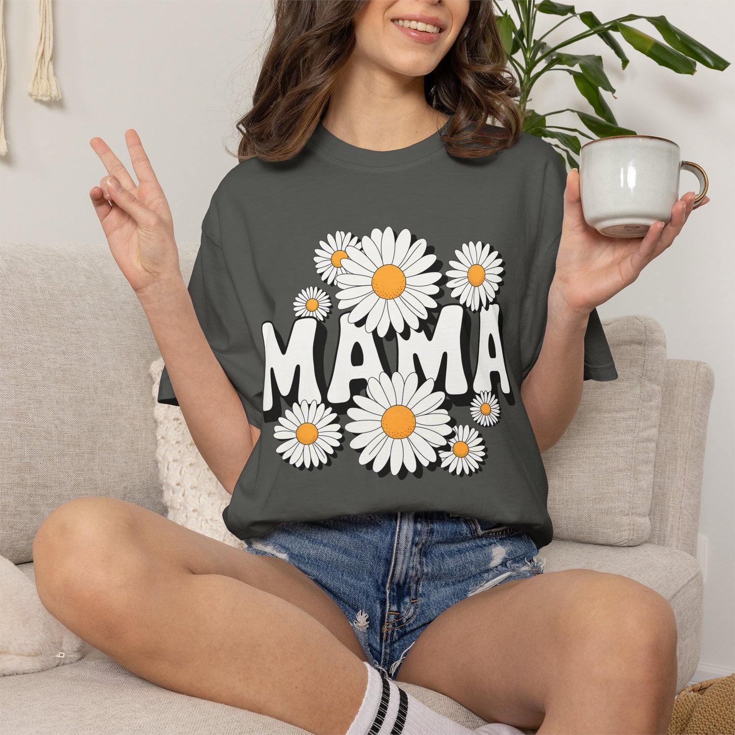 Mama Daisy Flower Shirt | Cute Floral Mom Tee